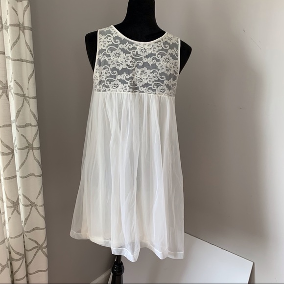 Vintage Nightgown - Picture 3 of 5